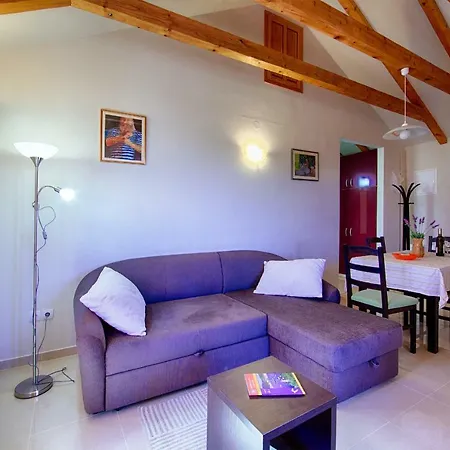 Betini Apartments - Authentic Island Escape Komiza Exterior photo
