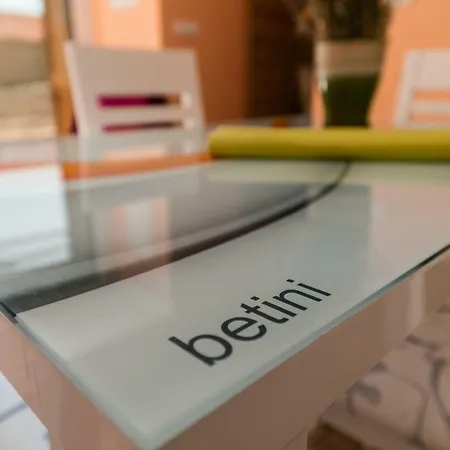 Betini Apartments - Authentic Island Escape Komiza Exterior photo