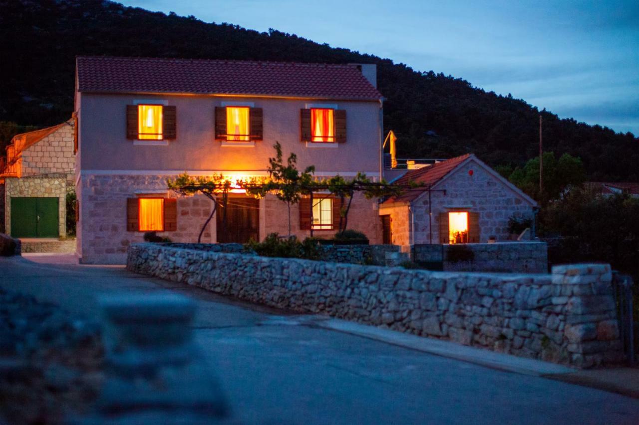 Apartment Betini - Authentic Island Escape