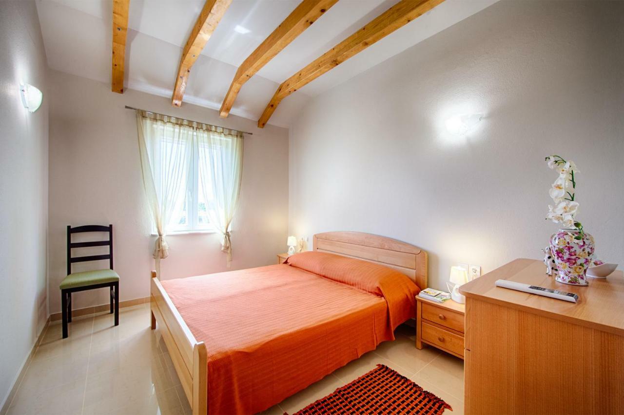 Apartment Betini - Authentic Island Escape Komiza